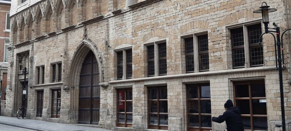 Rector vraagt alle studenten thuis te blijven
