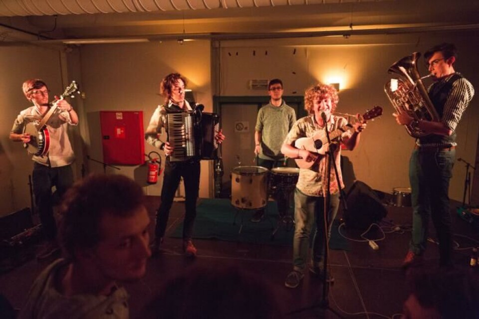 Wie rockt zich naar roem?