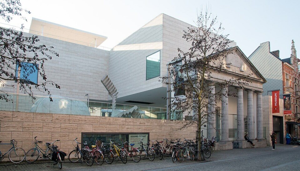Museum M zorgt voor een mengeling tussen oudere collecties en moderne kunst.