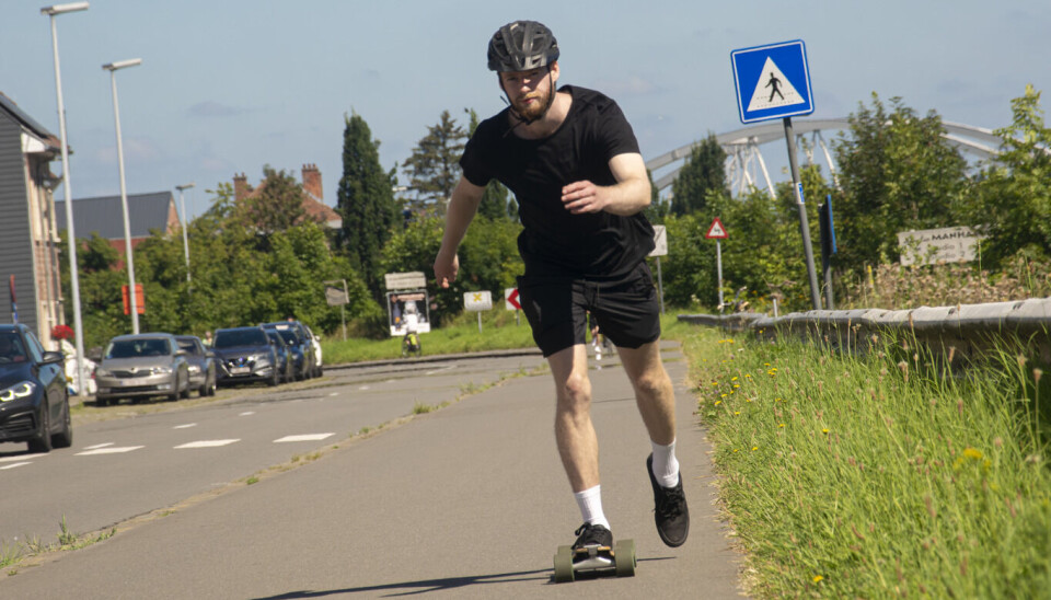 Student Ivar (21) wil van Leuven naar Boedapest longboarden: 'Maar de reis is belangrijker dan de bestemming'