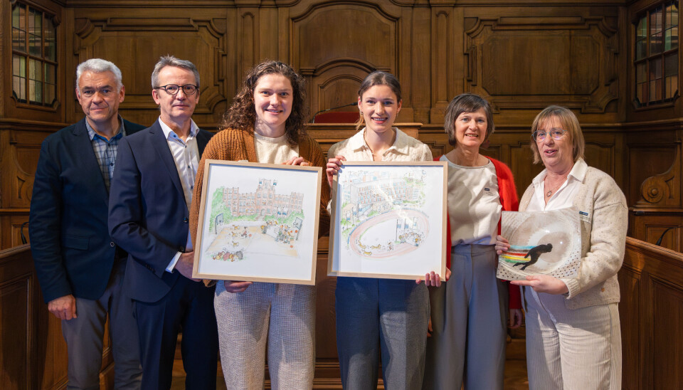 V.l.n.r.: Gert Vande Broek, Luc Sels, Heleen Nauwelaers, Helena Ponette, Hilde Feys, moeder Bart Swings