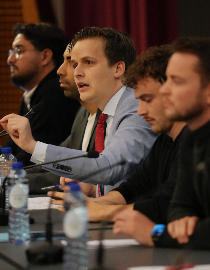 Vurige discussies met porties humor: dit was het Groot Openingsdebat van LVSV