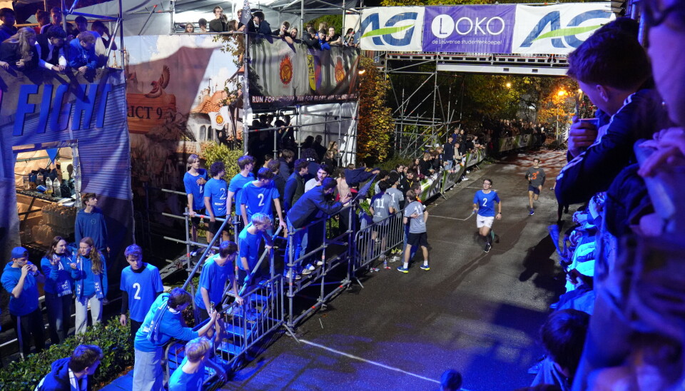 Live | Apolloon neemt de leiding tijdens de nacht